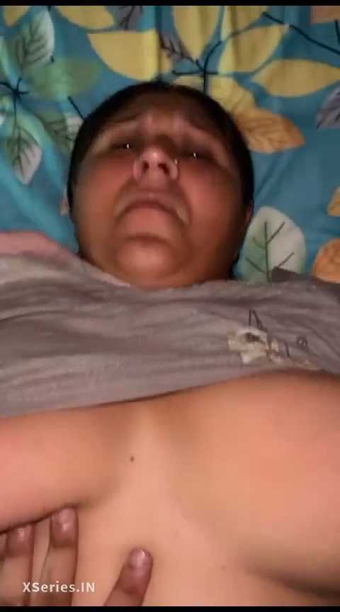 Horny Guy Drills A Busty Pakistani Aunty’s Pussy