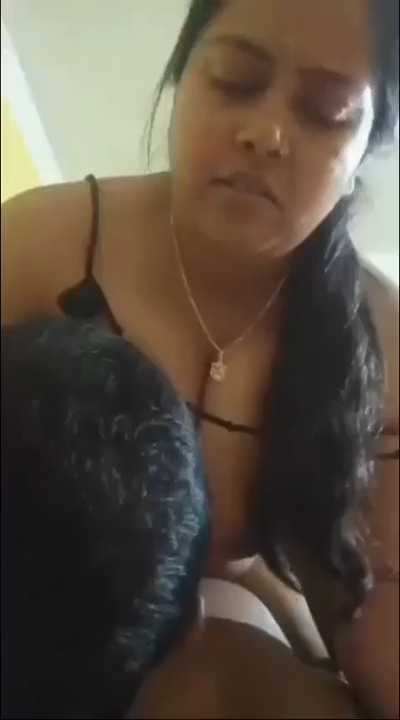 Indian Aunty New Viral Riding Sex MMS